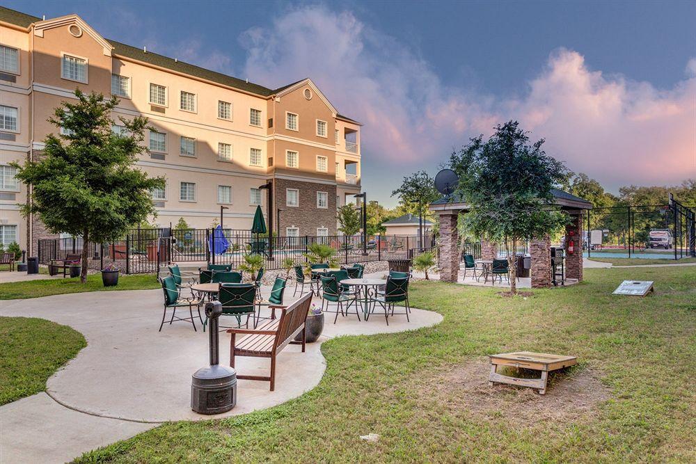 Staybridge Airport By Ihg Hotel