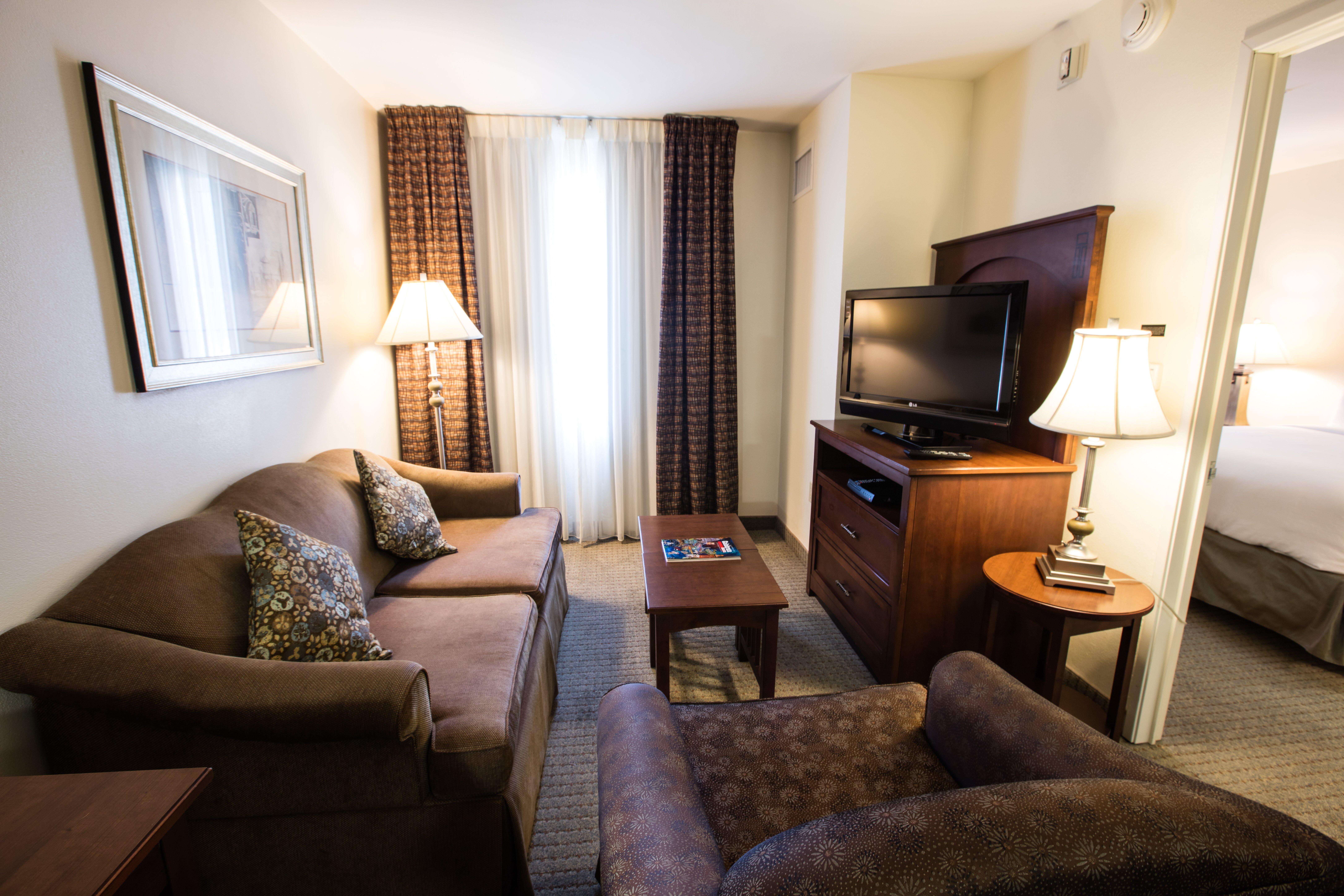 Staybridge Airport By Ihg Hotel